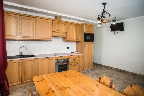 Kuchnia i jadalnia w apartamencie