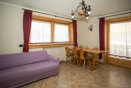 Salon i część jadalna apartamentu
